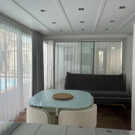 Vakantiehuis Cosy Avec Piscine Partagee Perpignan